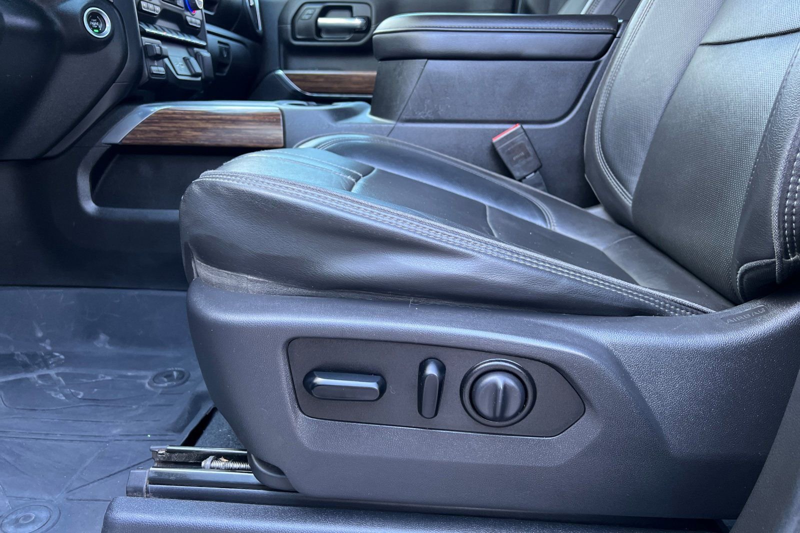 Used 2021 Chevrolet Silverado 3500 High Country w/ Z71 Off-Road Package image 12