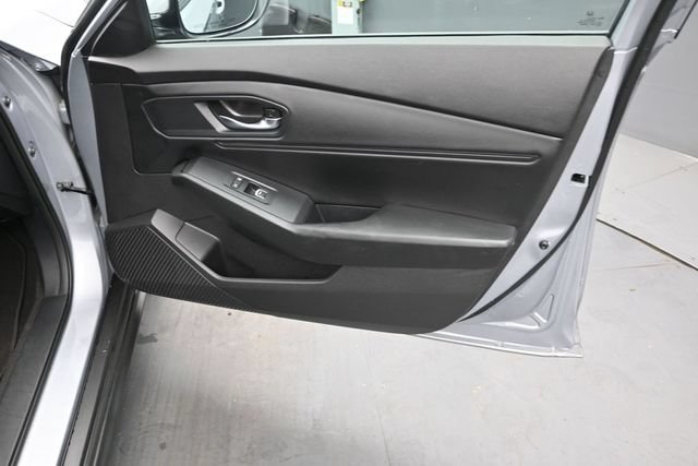 Used 2023 Honda Accord EX image 18