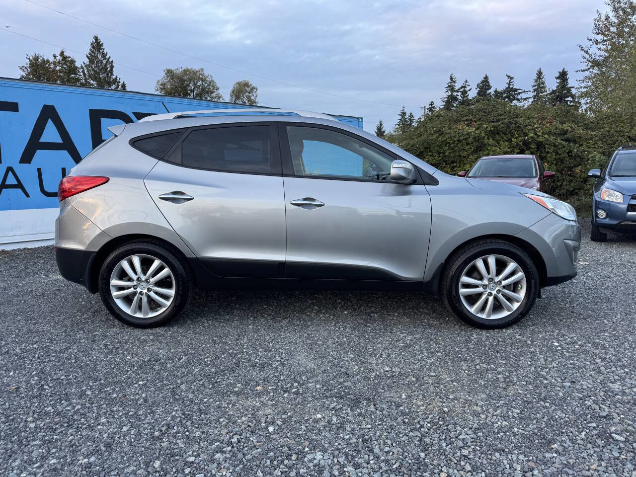 Used 2011 Hyundai Tucson Limited image 2