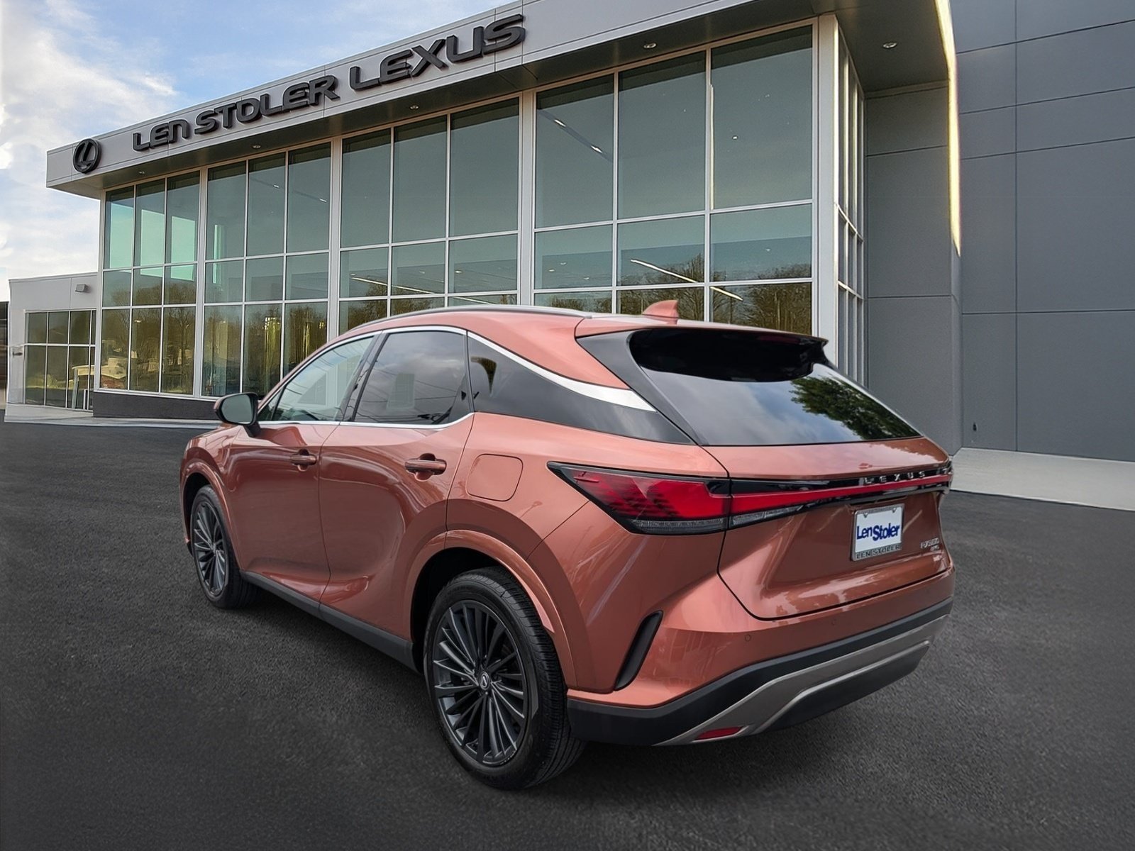 Certified 2025 Lexus RX 350 Premium w/ Accessory Package AWD/4WD image 5