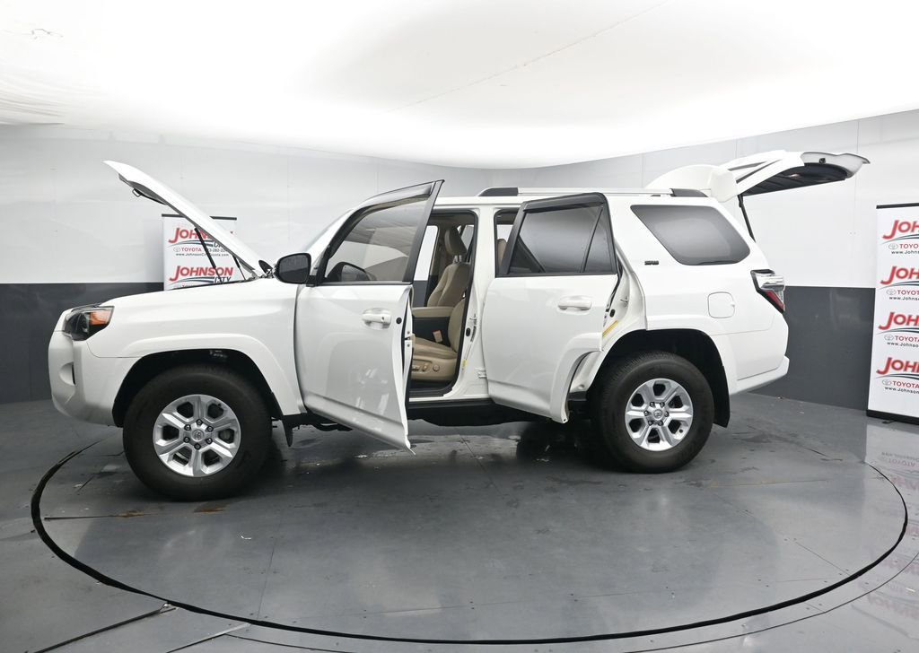 Used 2023 Toyota 4Runner SR5 Premium w/ Moonroof Package AWD/4WD image 43