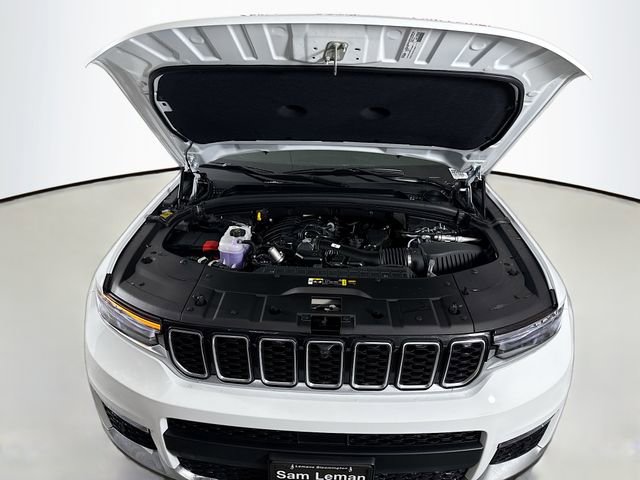 New 2025 Jeep Grand Cherokee L Limited w/ Luxury Tech Group II image 31