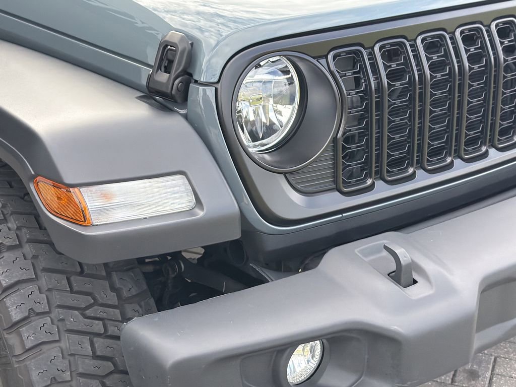 Used 2024 Jeep Wrangler Sport S image 8
