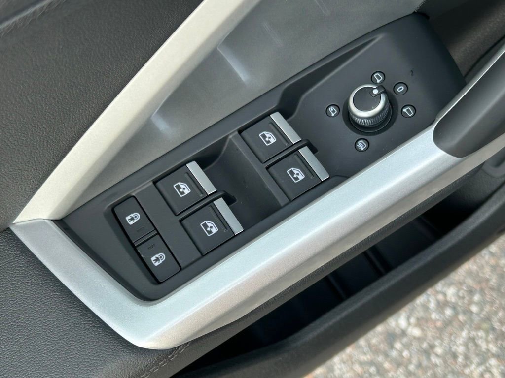 New 2025 Audi Q3 2.0T Premium w/ Convenience Package AWD/4WD image 73