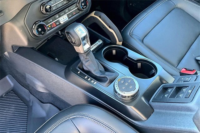 New 2025 Ford Bronco Badlands image 7