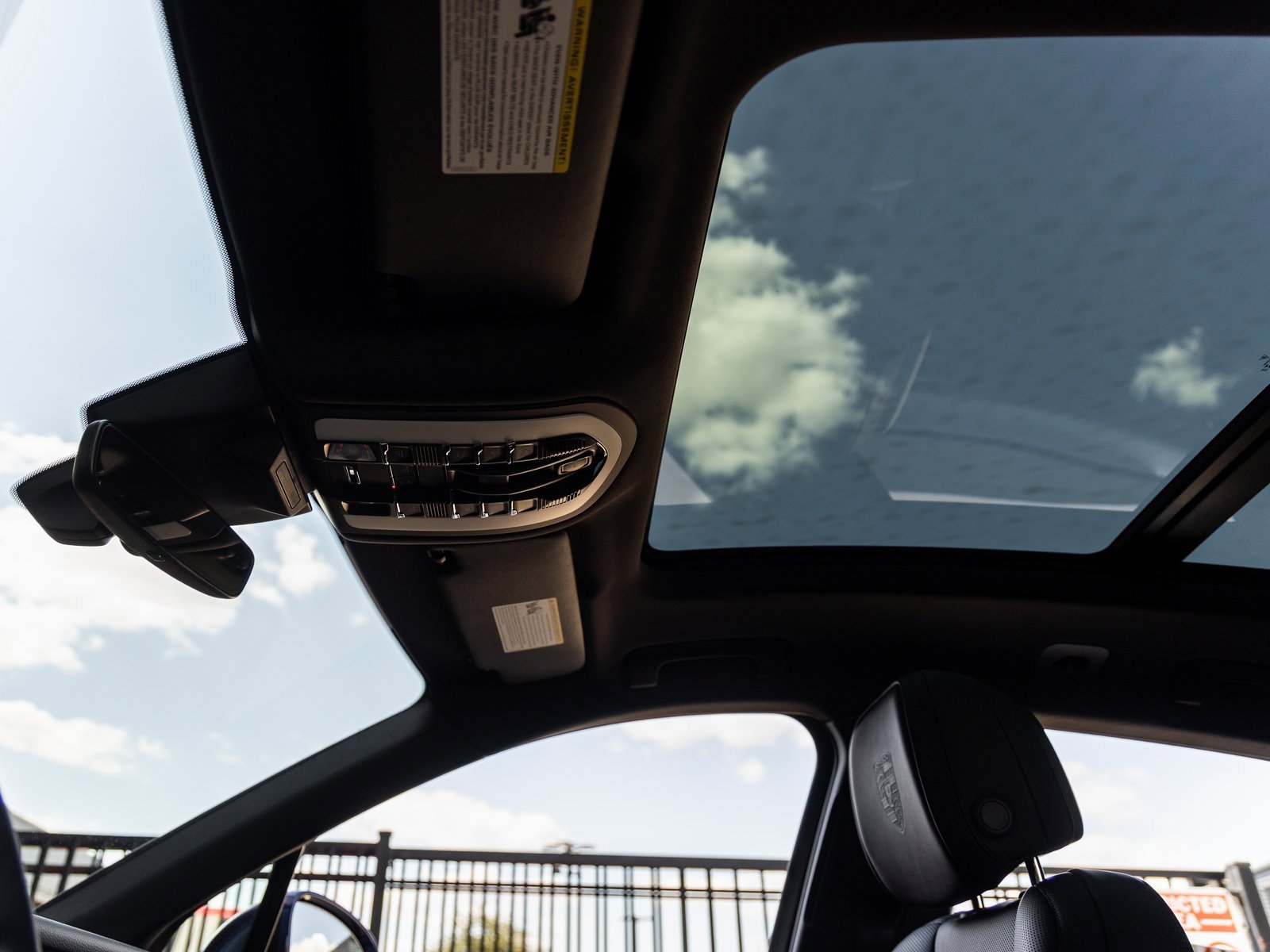 New 2026 Porsche Macan image 26