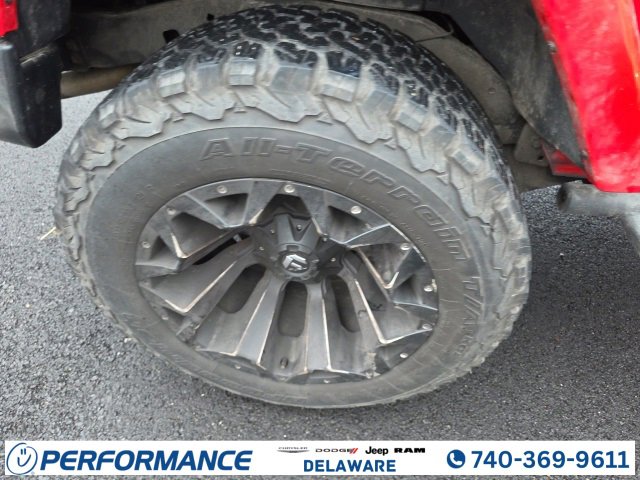 Used 2018 Jeep Wrangler Unlimited Sahara w/ Connectivity Group image 15