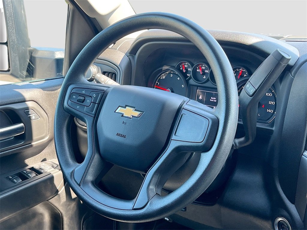 Used 2024 Chevrolet Silverado 2500 Custom w/ Custom Value Package image 16