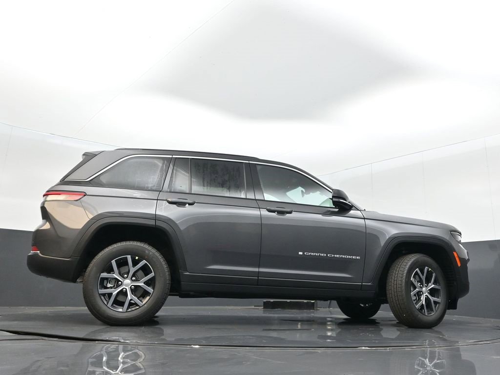 New 2025 Jeep Grand Cherokee Limited image 39