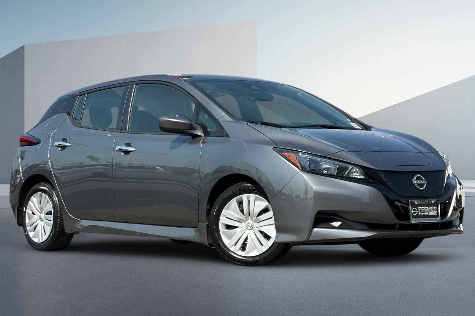Certified 2025 Nissan Leaf S FWD video 2