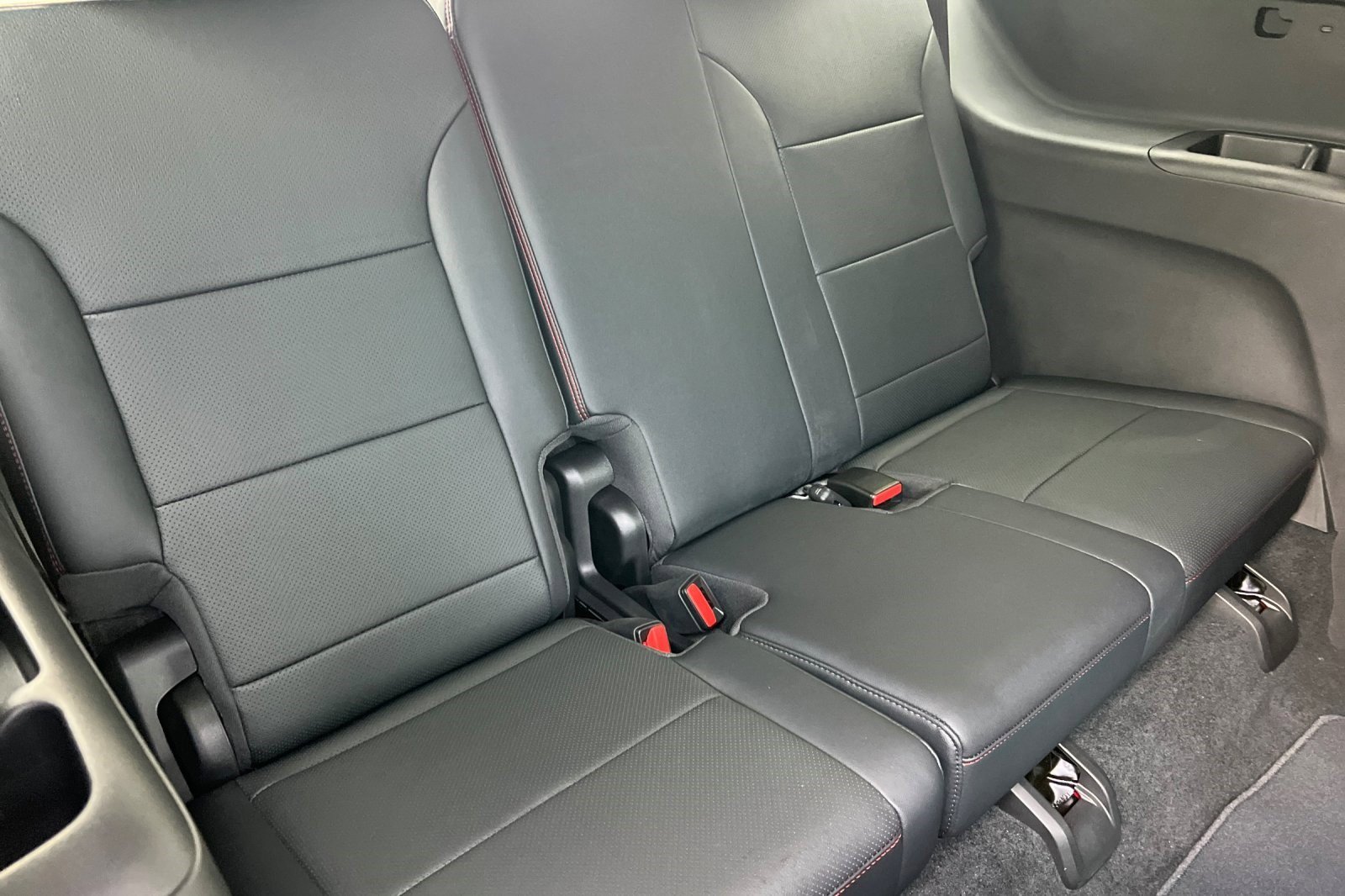 Certified 2024 Chevrolet Traverse RS w/ LPO, Floor Liner Package image 19