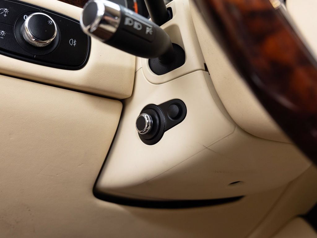 Used 2015 Bentley Flying Spur W12 AWD/4WD image 43