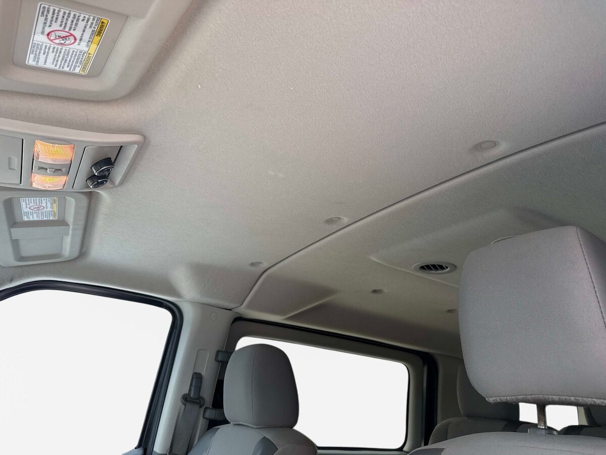 Used 2015 Nissan NV 3500 SV w/ Technology Package RWD image 20