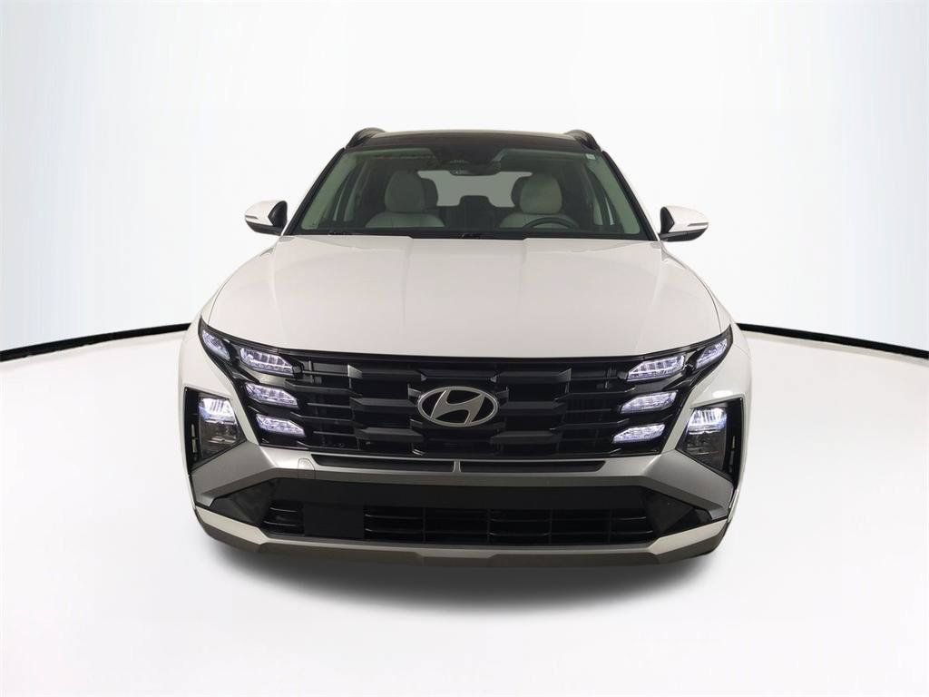 Used 2025 Hyundai Tucson SEL AWD/4WD image 3