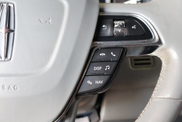 Used 2020 Lincoln Navigator Reserve RWD image 29