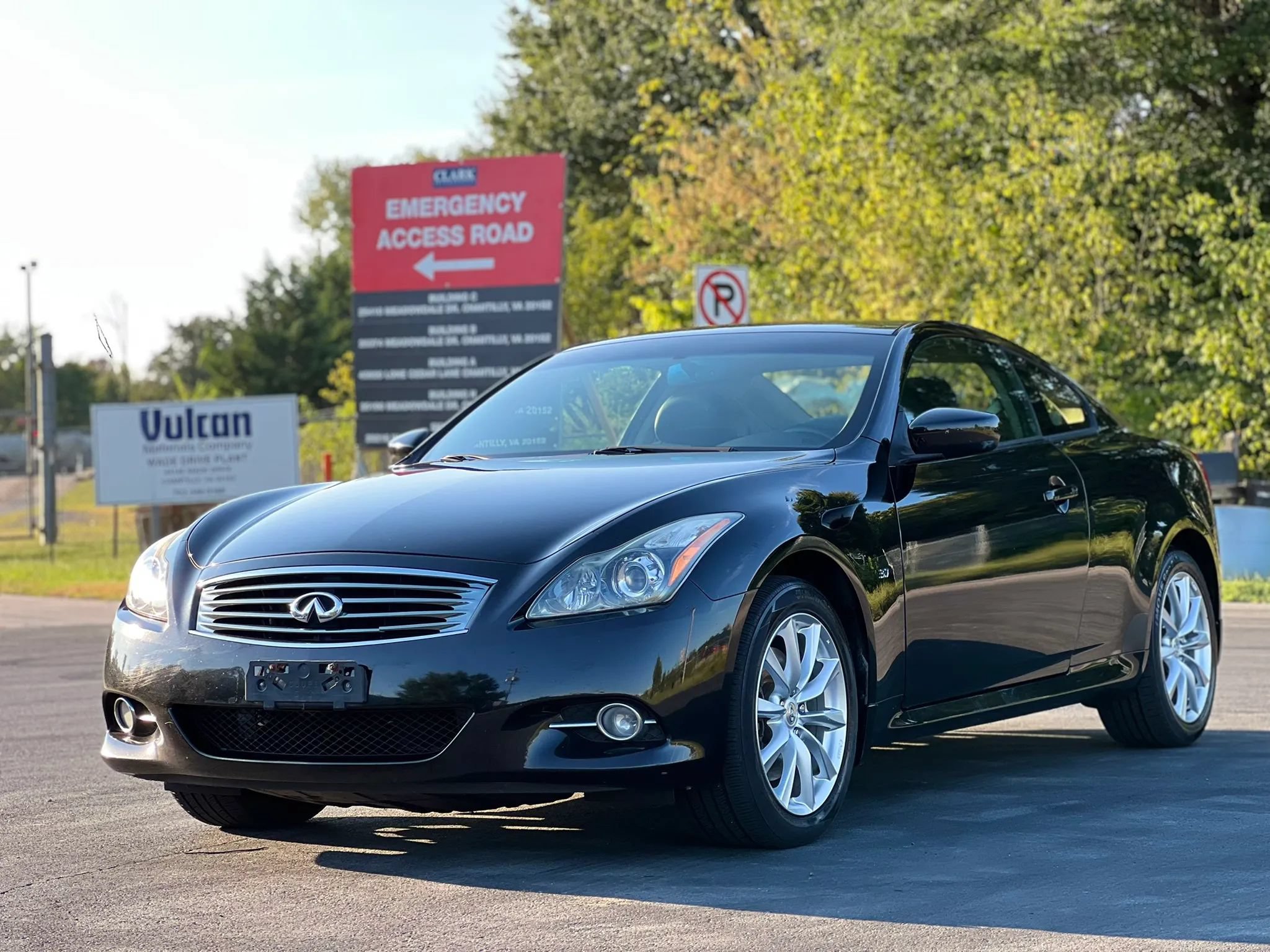 Used 2014 INFINITI Q60 AWD Coupe w/ Premium Package image 1
