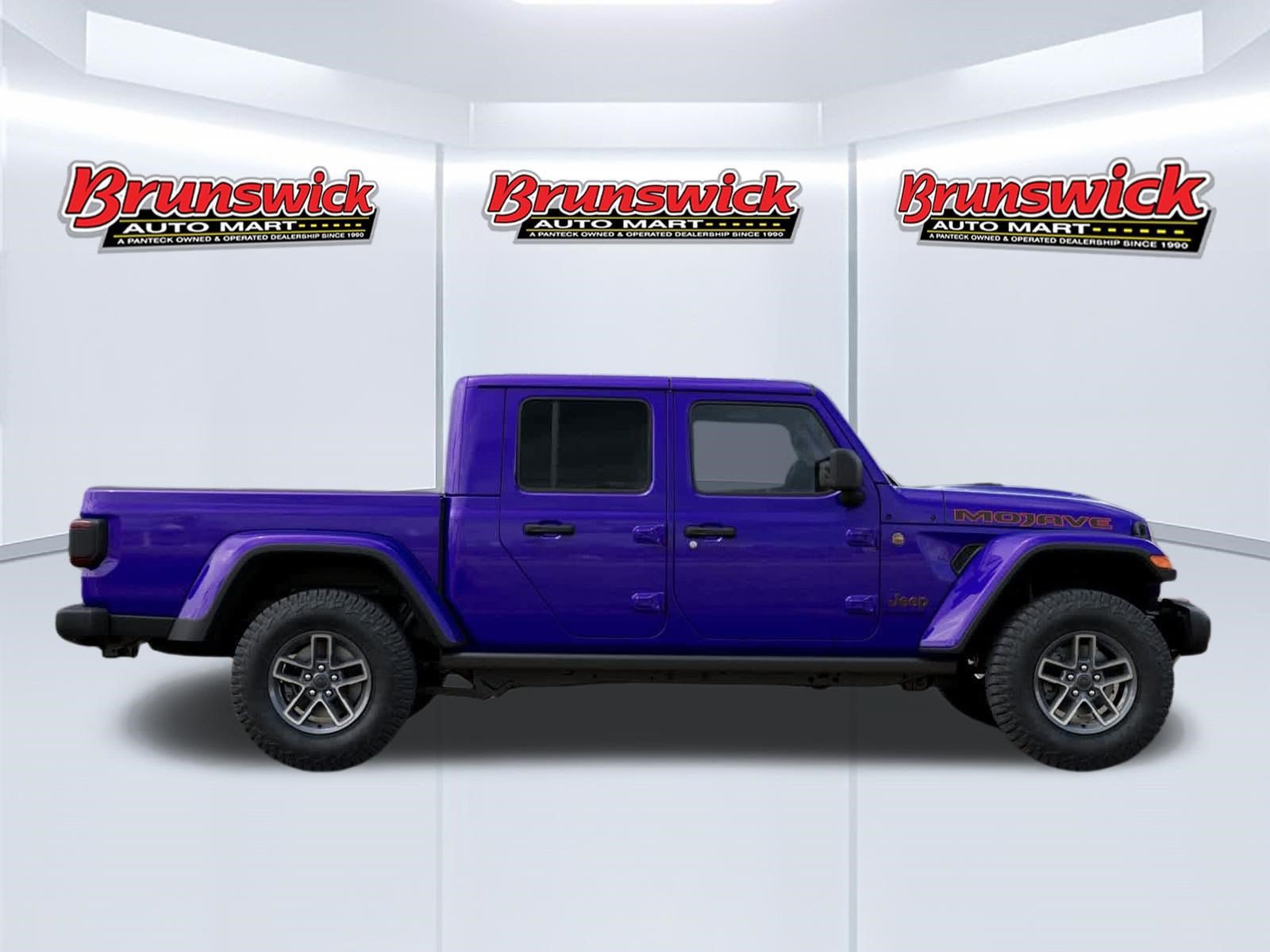 New 2026 Jeep Gladiator Mojave w/ Safety Group AWD/4WD image 21