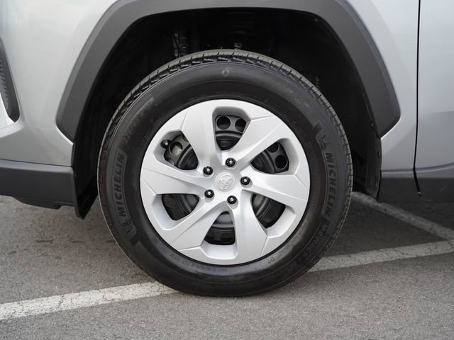 Used 2024 Toyota RAV4 LE FWD image 10