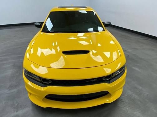 Used 2017 Dodge Charger R/T Scat Pack w/ Dynamics Package RWD image 9