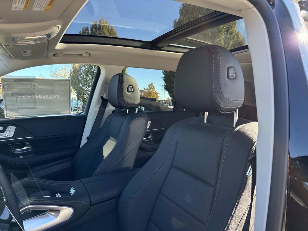 New 2026 Mercedes-Benz GLS 450 4MATIC image 19