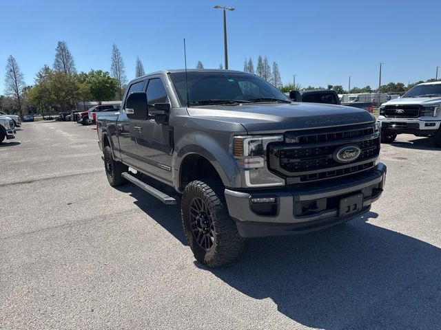 Used 2022 Ford F250 Lariat w/ Black Appearance Package image 3