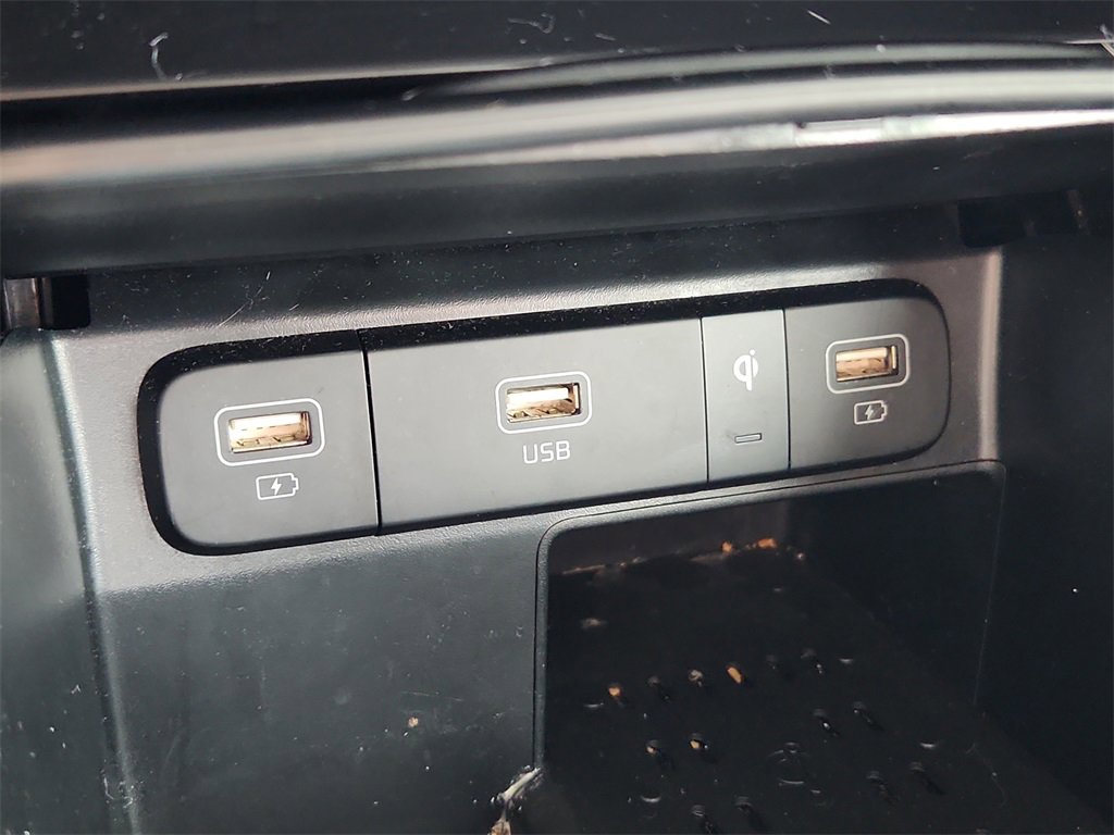 Used 2021 Kia Sorento EX w/ EX AWD X-Line Package image 22