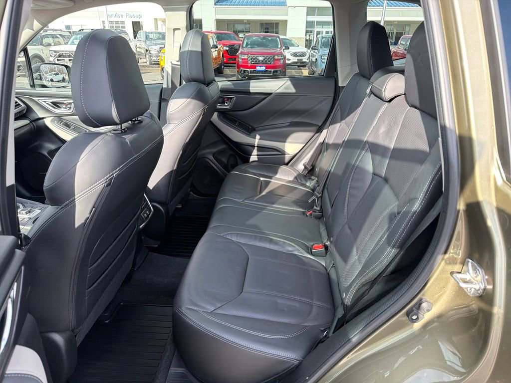 Used 2023 Subaru Forester Limited image 25