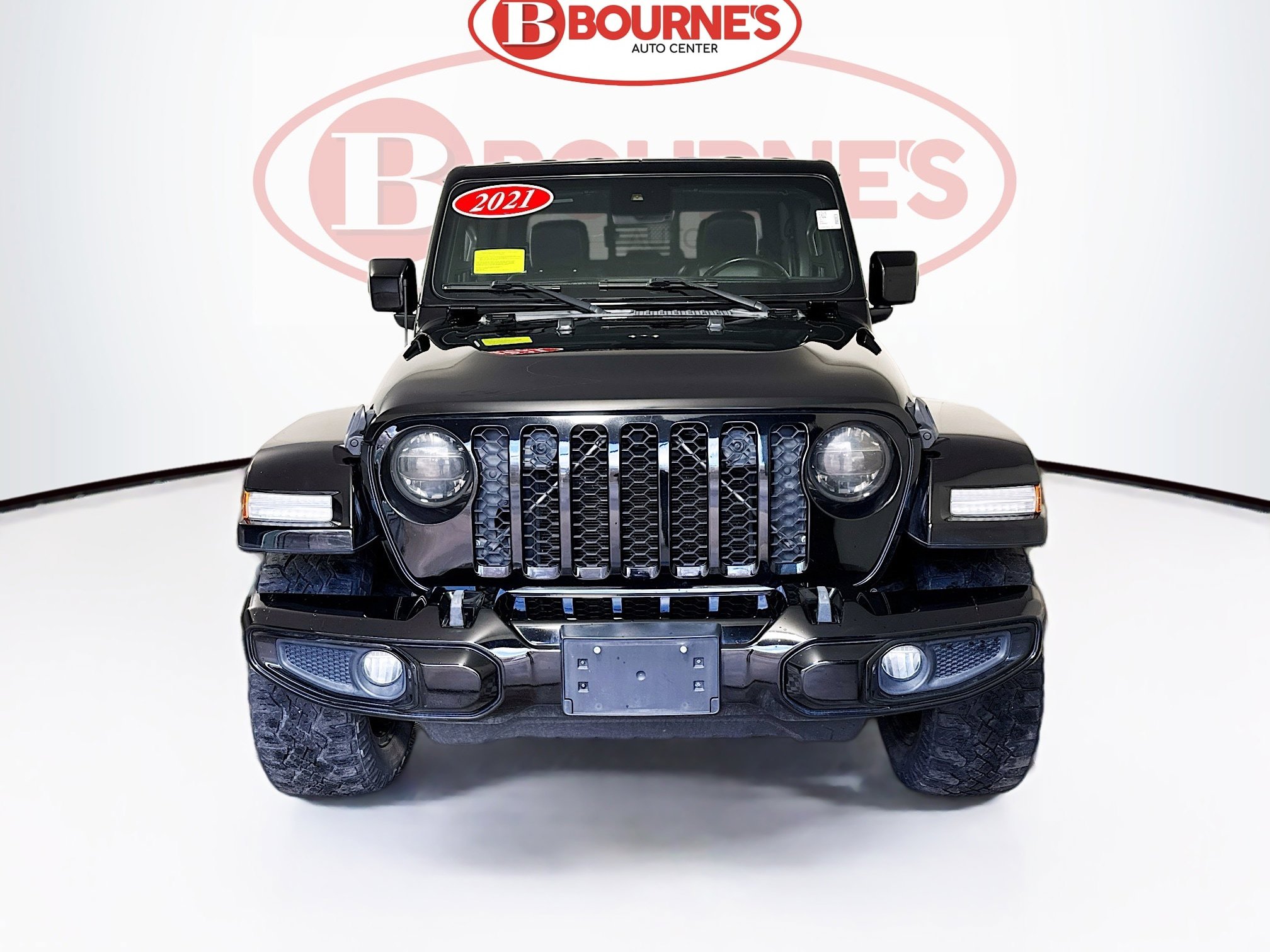 Used 2021 Jeep Gladiator Overland AWD/4WD image 5