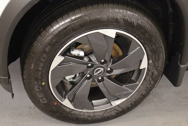 New 2026 Nissan Rogue SV w/ SV Premium Package image 7