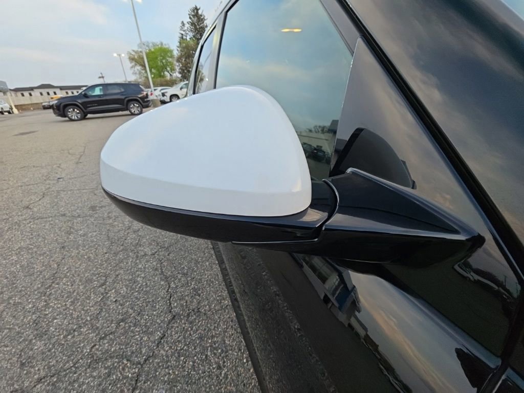 Used 2023 Chevrolet TrailBlazer ACTIV w/ Convenience Package image 34