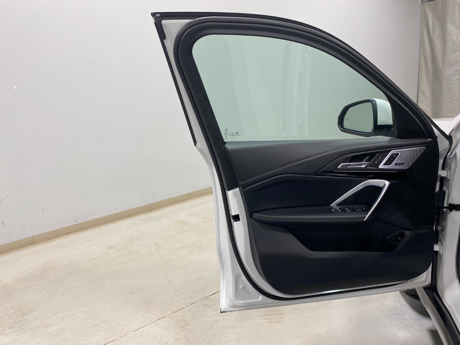 Certified 2025 BMW X1 xDrive28i w/ Convenience Package image 20