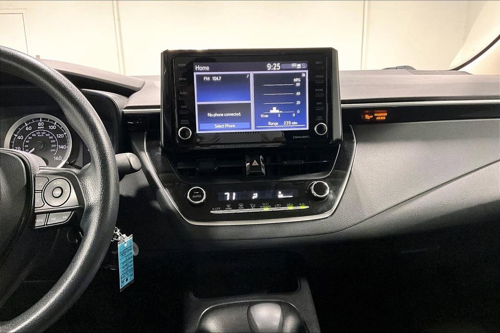 Used 2022 Toyota Corolla LE image 8