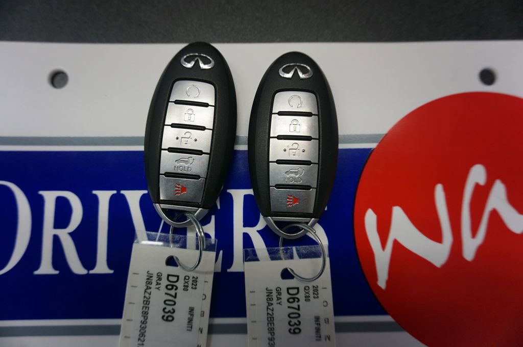 Used 2023 INFINITI QX80 Sensory w/ Cargo Package image 23