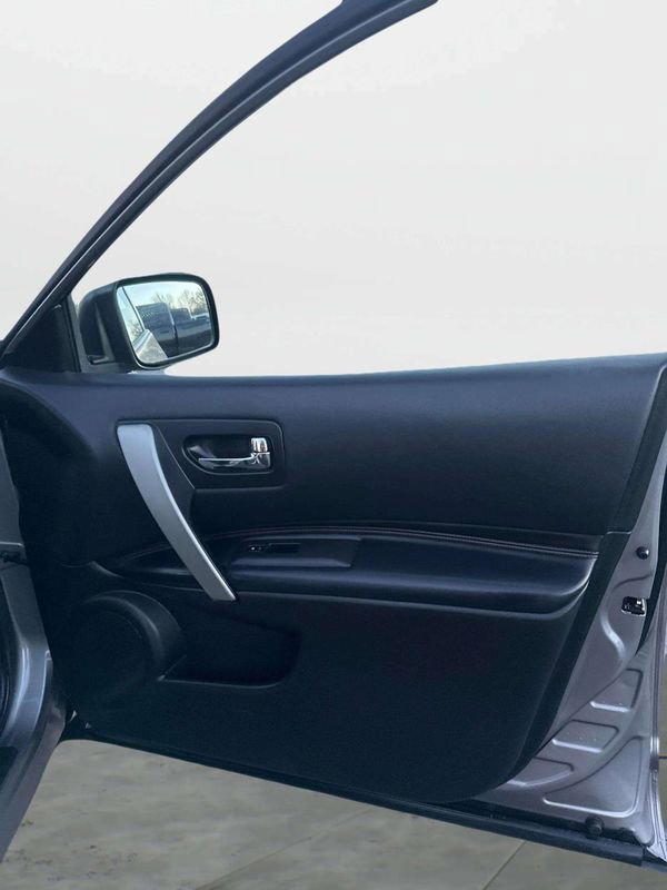 Used 2013 Nissan Rogue SL image 7