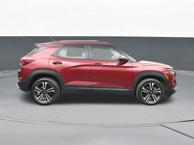 Used 2025 Chevrolet TrailBlazer LT w/ LT Cold Weather Package image 18