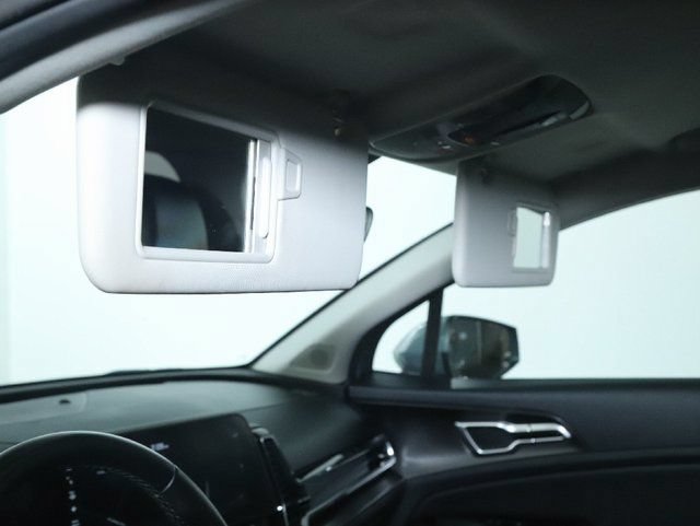 Used 2023 Kia Sportage EX FWD image 19