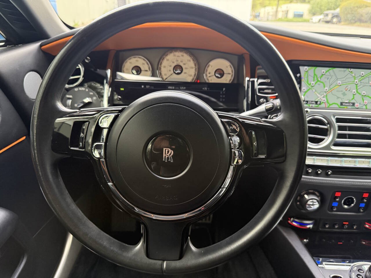 Used 2018 Rolls-Royce Dawn RWD image 42