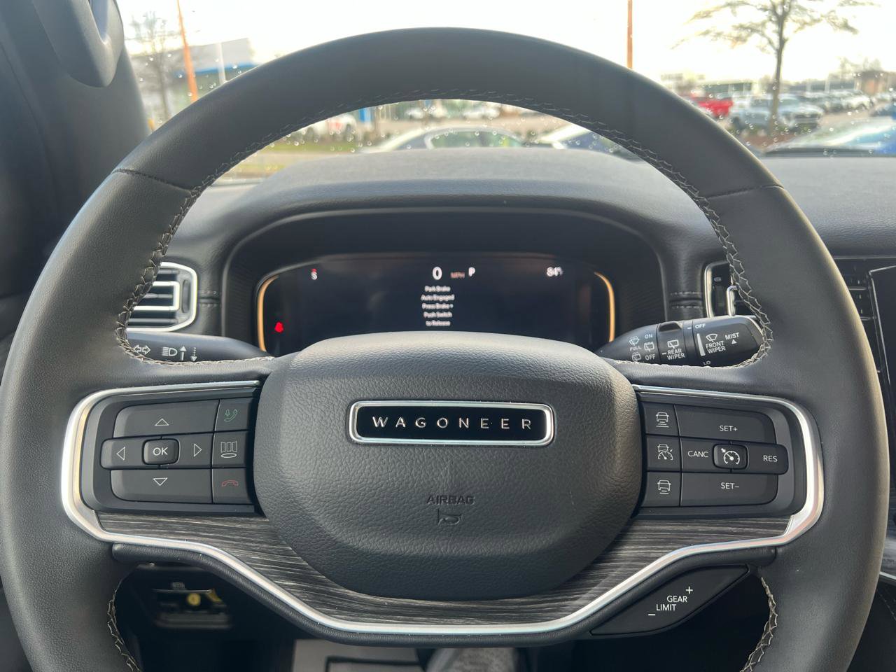 Used 2024 Jeep Wagoneer L Series II image 49
