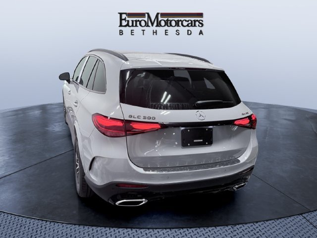 Used 2026 Mercedes-Benz GLC 300 4MATIC image 2