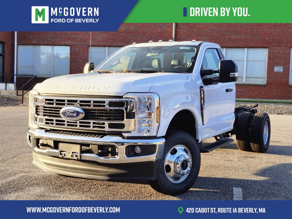 New 2025 Ford F350 XL w/ XL Chrome Package