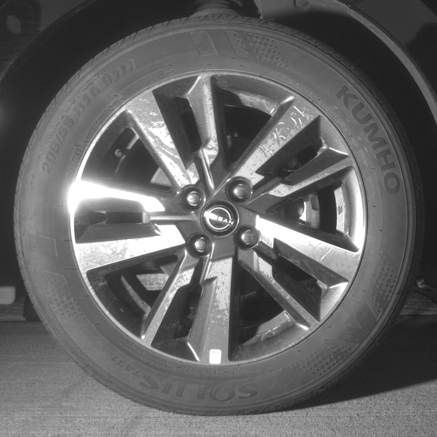 Used 2025 Nissan Versa SV FWD image 13