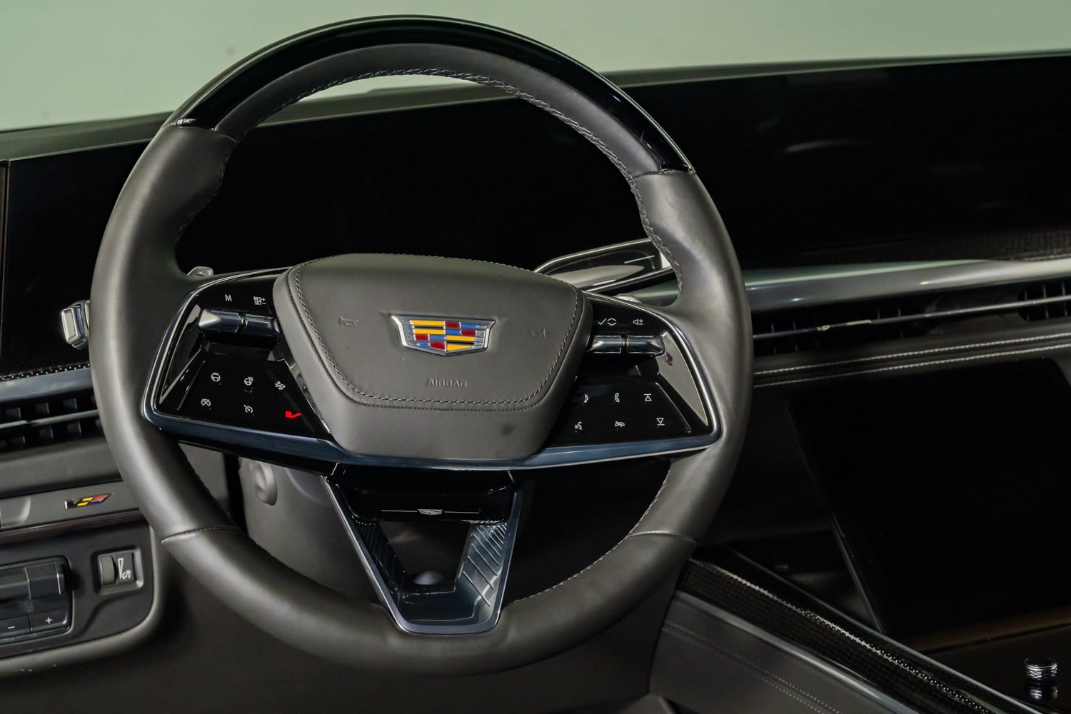 Used 2025 Cadillac Escalade V AWD/4WD image 20