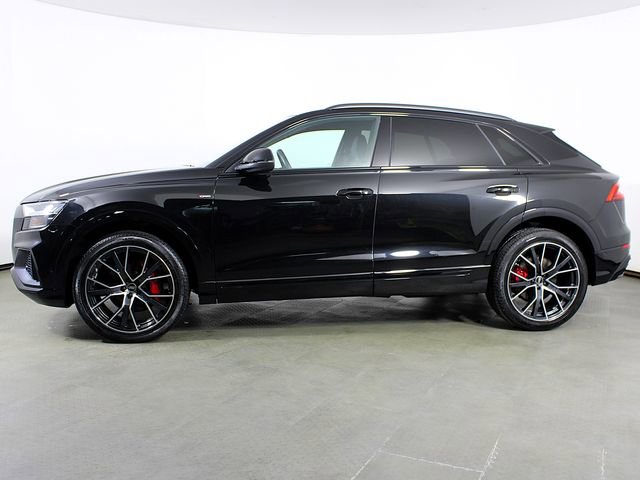 Used 2023 Audi Q8 Premium Plus w/ Premium Plus Package image 2