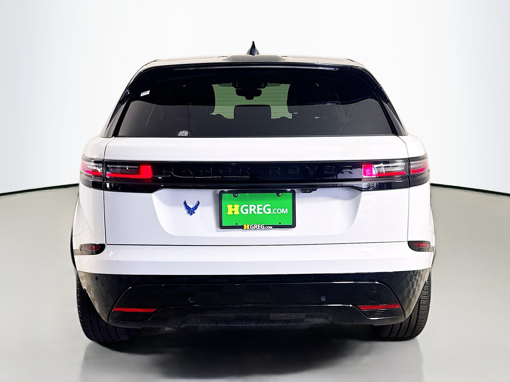 Used 2025 Land Rover Range Rover Velar Dynamic SE AWD/4WD image 8