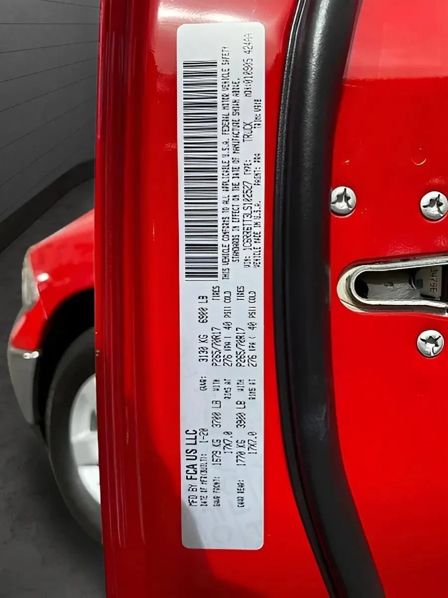 Used 2020 RAM 1500 Classic SLT RWD image 26