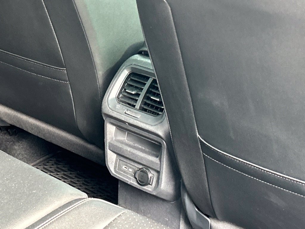 Certified 2023 Volkswagen Tiguan SE R-Line FWD image 49