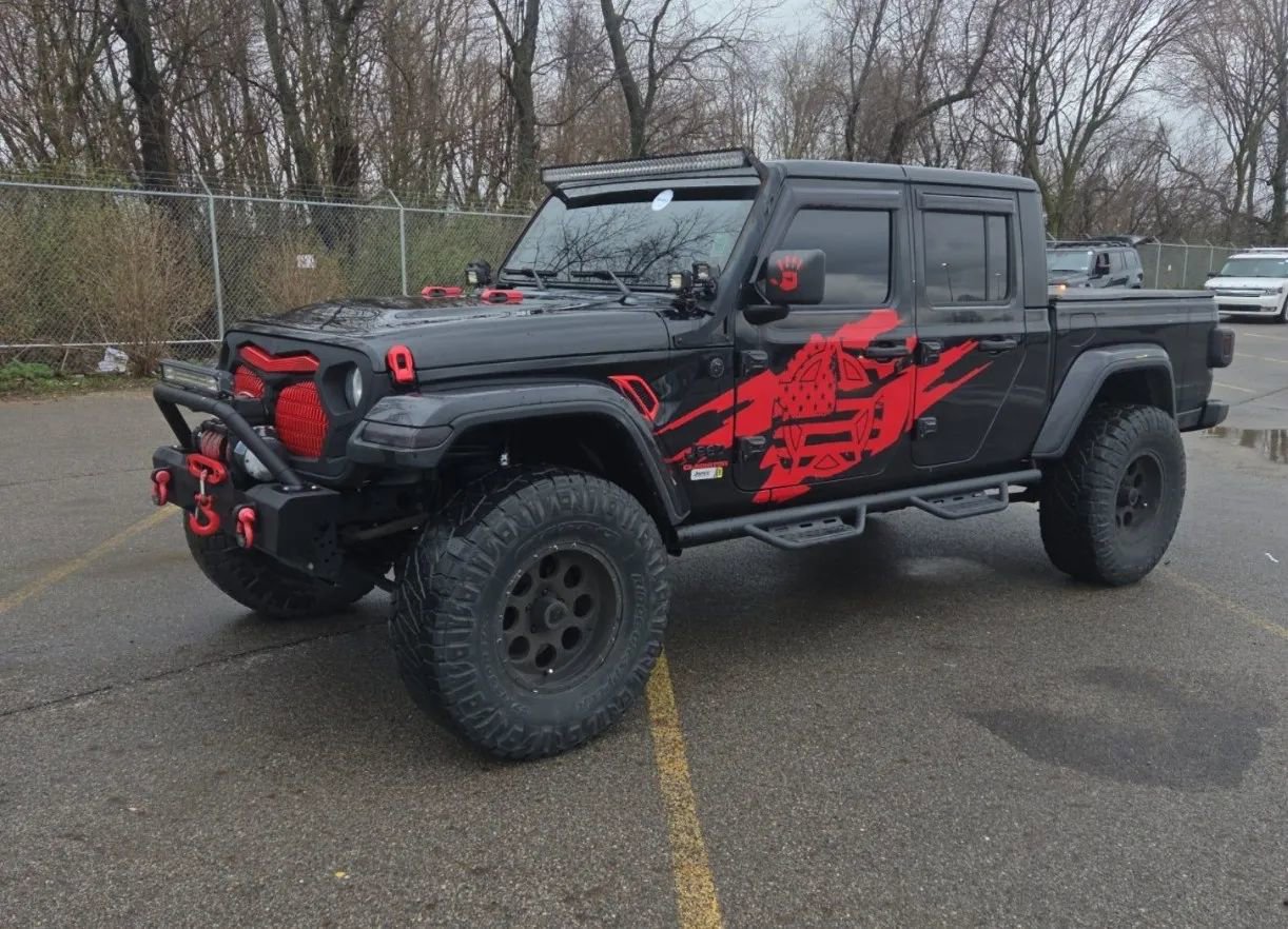 Used 2021 Jeep Gladiator Sport image 42