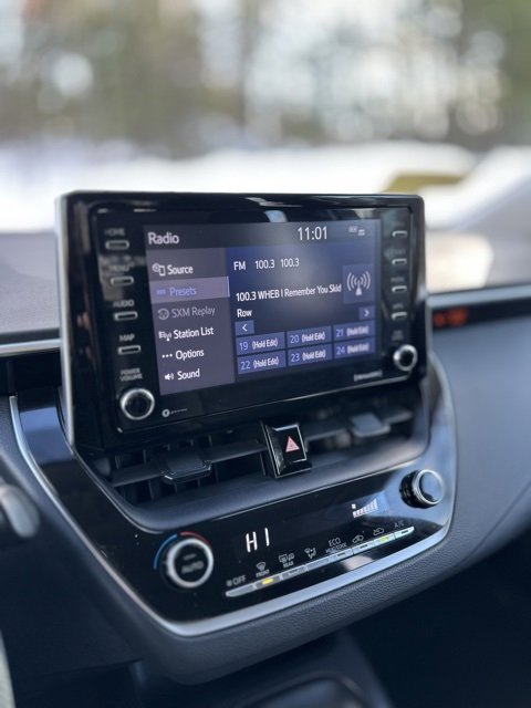 Used 2021 Toyota Corolla LE w/ Carpet Mat Package (TMS) image 11