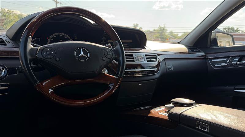 Used 2012 Mercedes-Benz S 550 4MATIC image 23