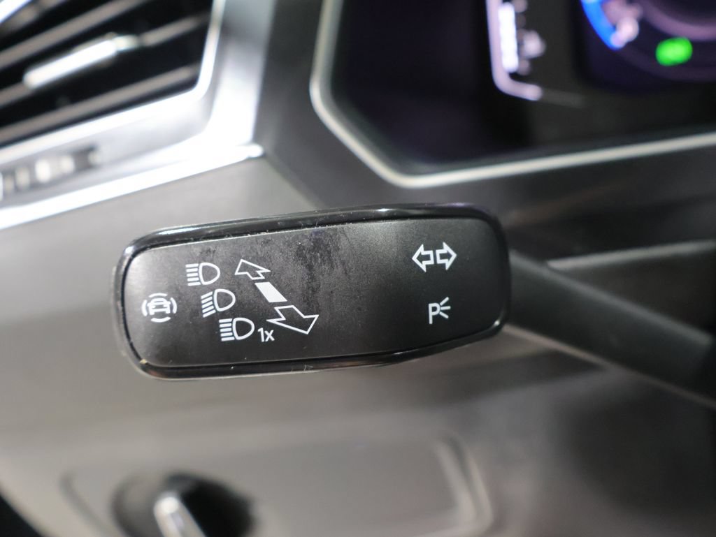 Used 2024 Volkswagen Tiguan SEL R-Line AWD/4WD image 36